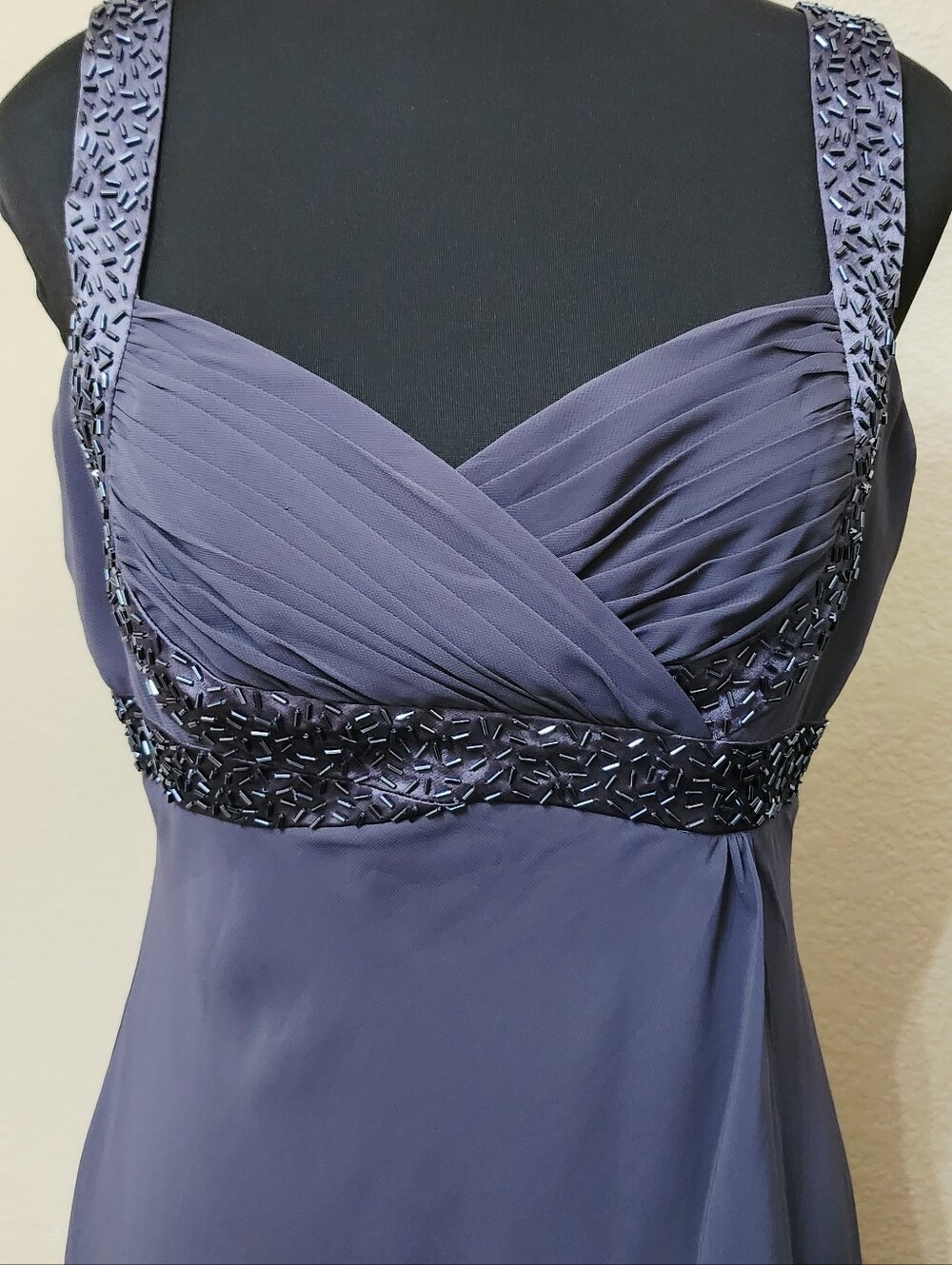 Elegant Sleeveless Charcoal Gray Evening Dress with Beaded Waist